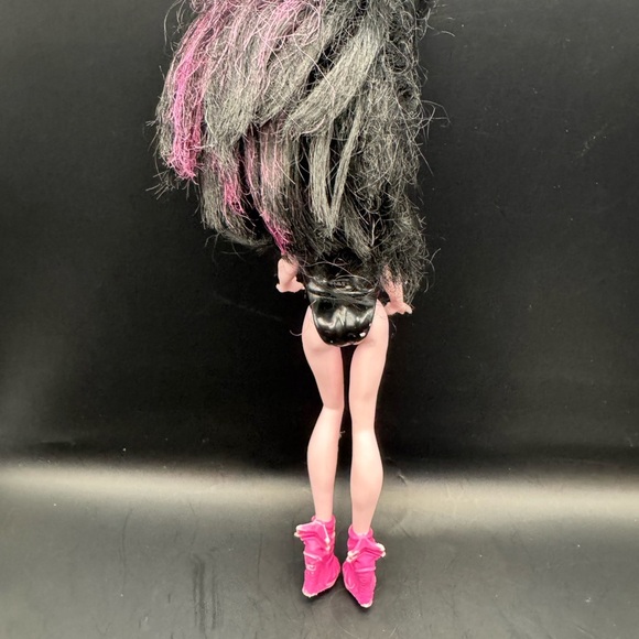 Monster High Draculaura Doll Mattel Vampire Skull 2015 Preowned Toy - Picture 2 of 9